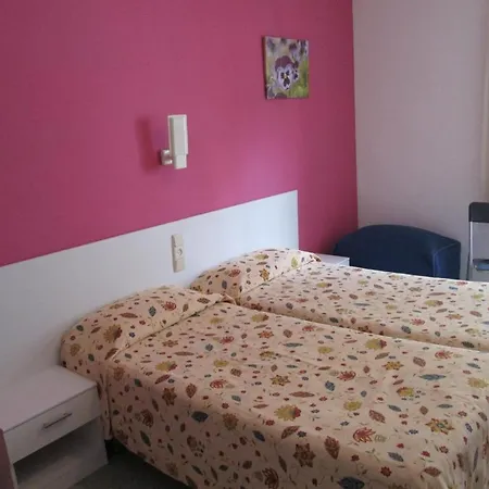 Guest house Pensio Mediterra L'Escala
